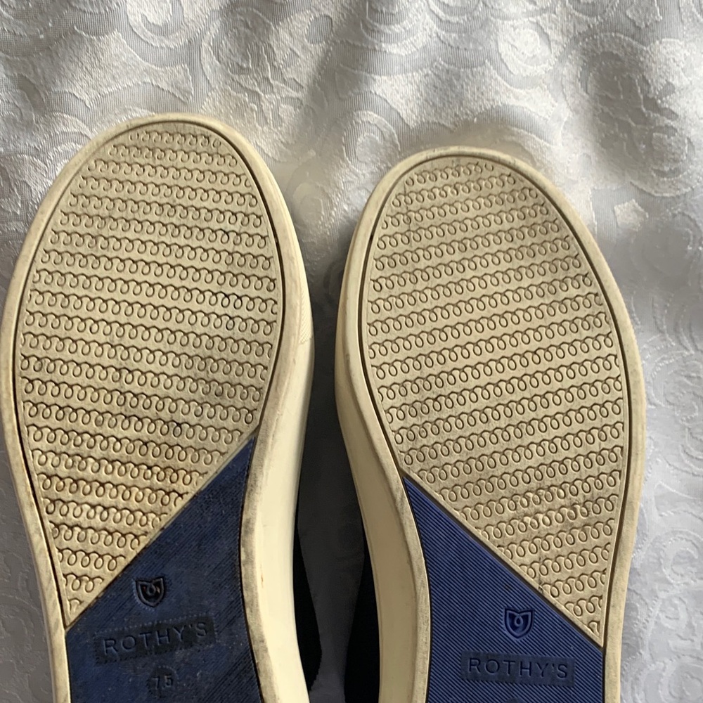 Women’s Rothy’s ankle sneaker - Picture 13 of 14